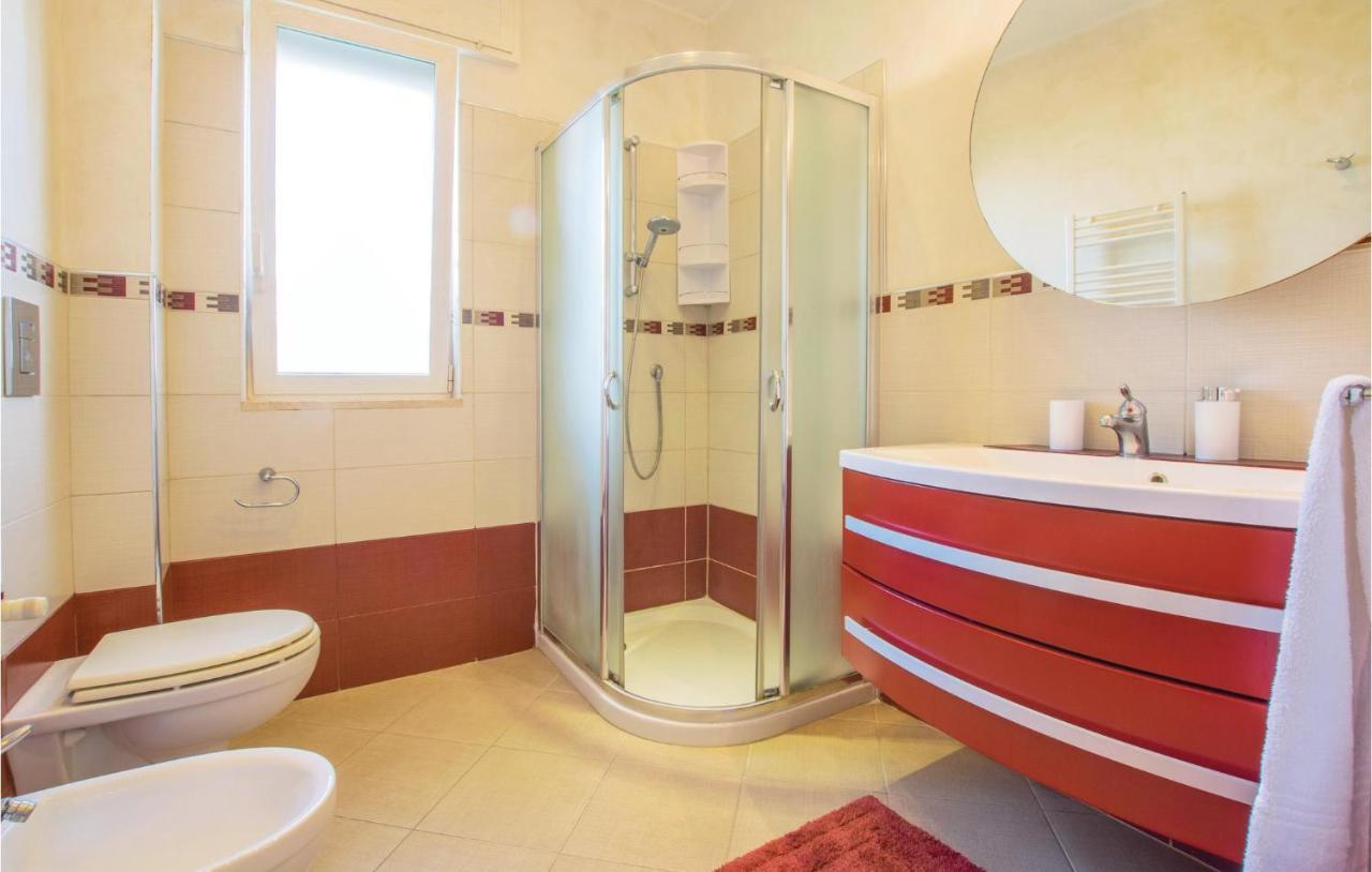 Awesome Apartment In Bari With Wifi Kültér fotó