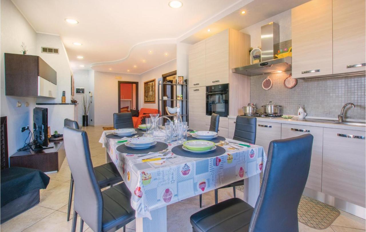 Awesome Apartment In Bari With Wifi Kültér fotó