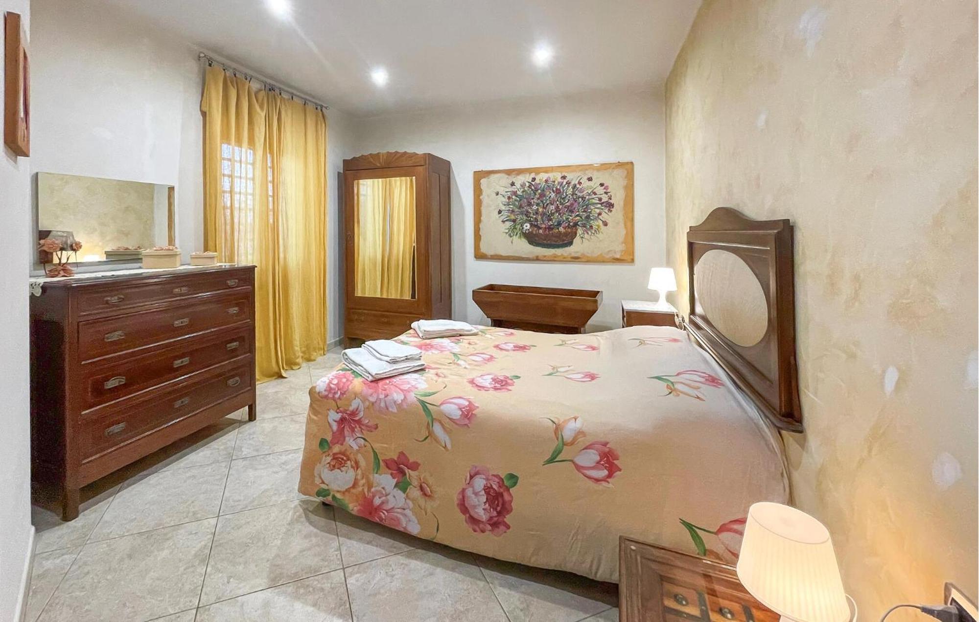 Awesome Apartment In Bari With Wifi Kültér fotó